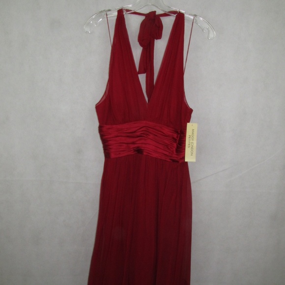 Maggy London Petites Size 6P Red Halter 100% Silk - Picture 1 of 7